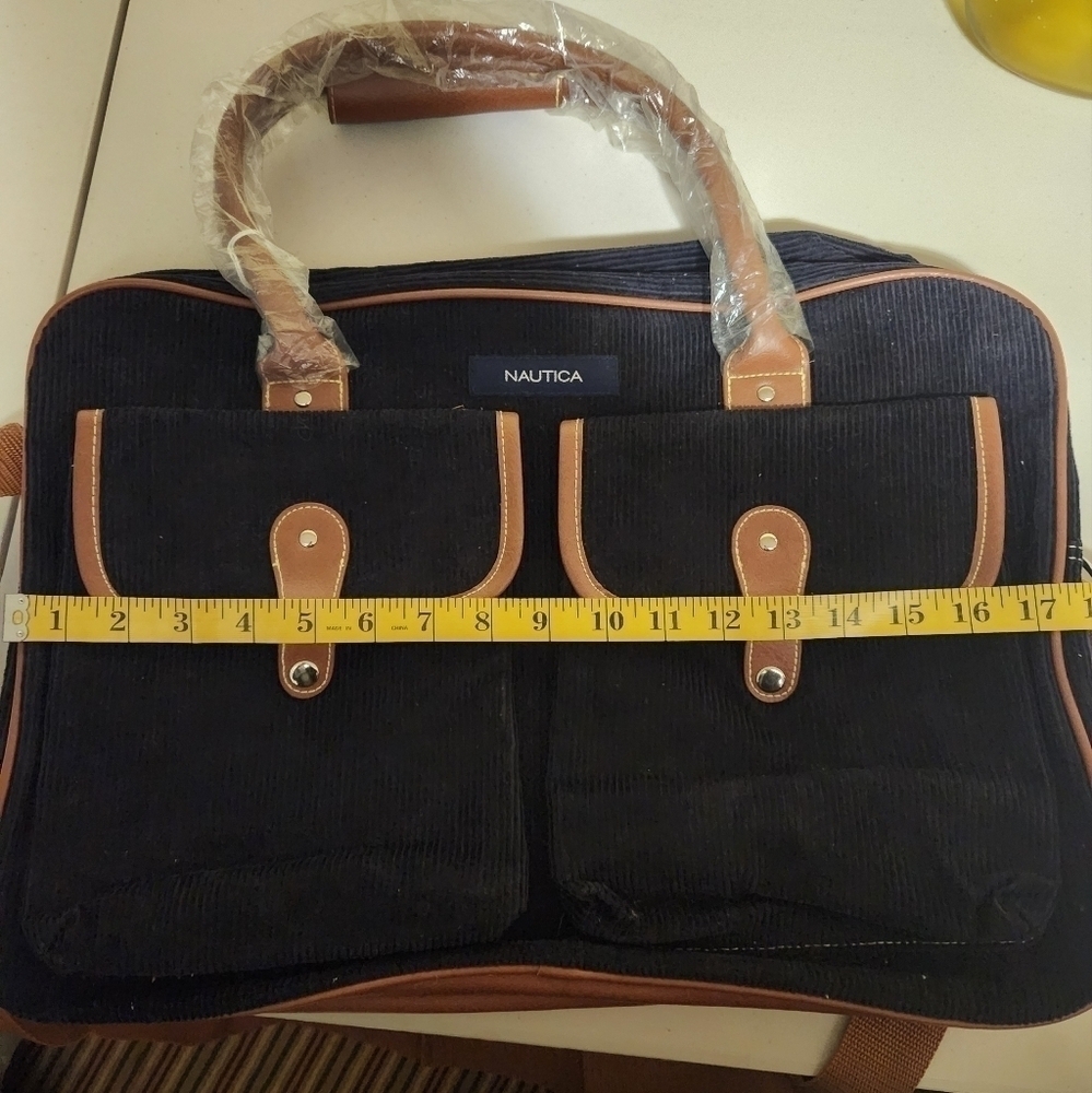 Nautica Travel Bag - Picture 6 of 8